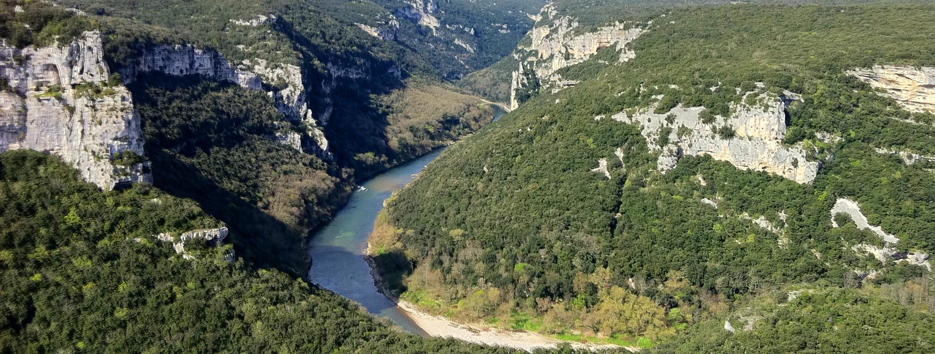 Kanu - Kajak von Chames nach St Martin d'Ardèche - 24 km / 1 Tag met Rivière et Nature