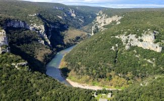 Kanu - Kajak von Chames nach St Martin d'Ardèche - 24 km / 1 Tag met Rivière et Nature
