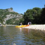 © Canoë - Kayak de Vallon à St Martin d'Ardèche - 30 km / 1 jour avec Canoës Service - Canoës Service