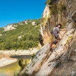 Autofreier Aufenthalt: Die Gorges de l'Ardèche rive droite, Chic in der Natur