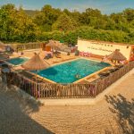 © Campingplatz le Coin Charmant - CAMPING LE COIN CHARMANT piscine