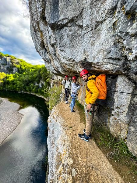 Via-Corda aventure Jardin d’endieu 1/2 Tag mit Ardèche Outdoor Activités