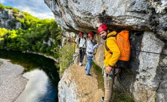 Via-Corda aventure Jardin d’endieu 1/2 Tag mit Ardèche Outdoor Activités