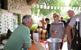 Fête de la vigne et du vin au Clos de l'Abbé Dubois : anniversaire du Caveau