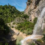 © Sehen Sie den berühmten Rochecolombe-Wasserfall fließen - © Matthieu Dupont